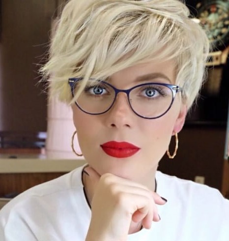 Short Hairstyles For Oval Faces With Glasses | Catherine Templeton